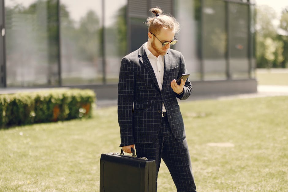 Men’s Formal Wear with a Blazer: The Rules That Actually Matter