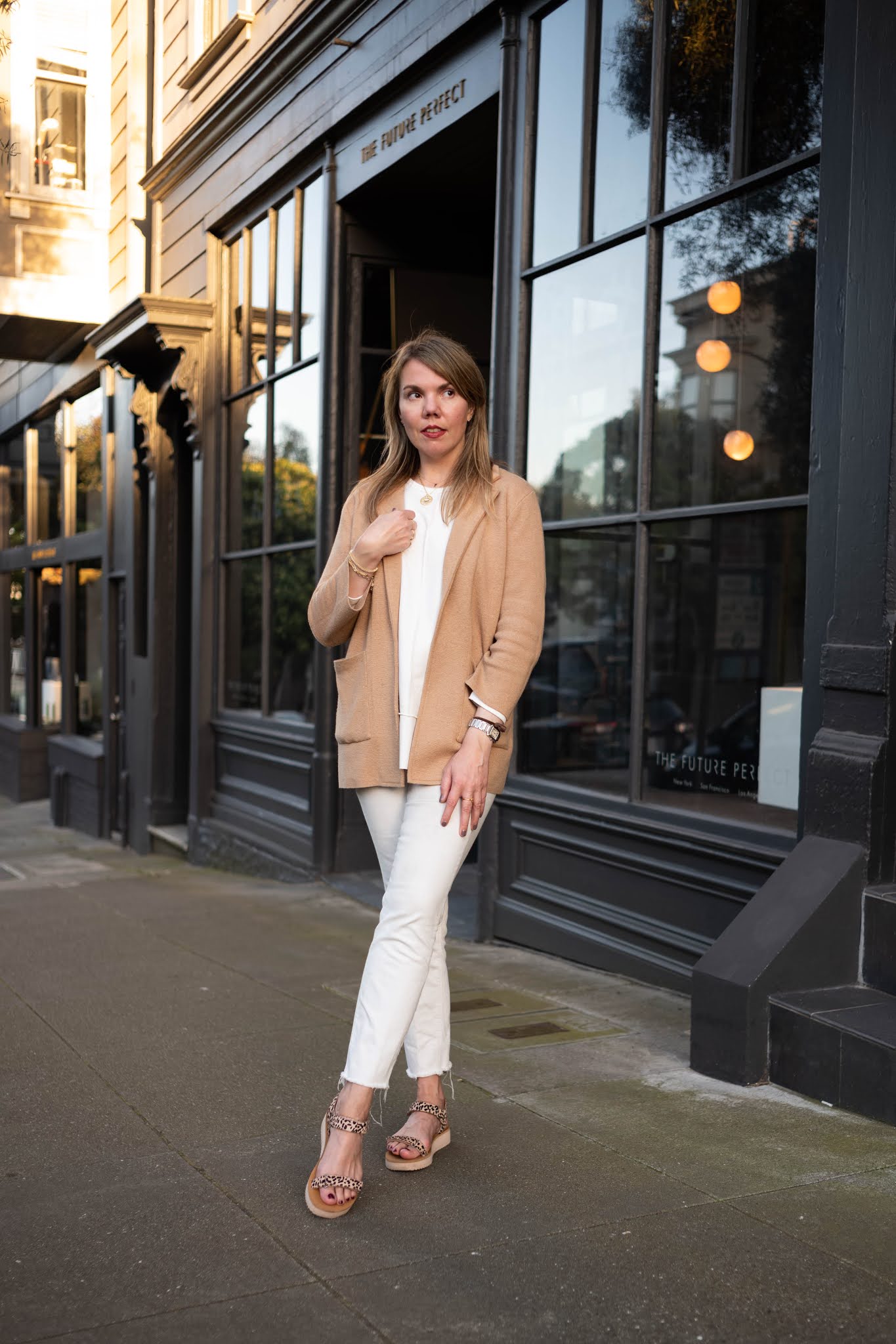 10 ways to wear white jeans