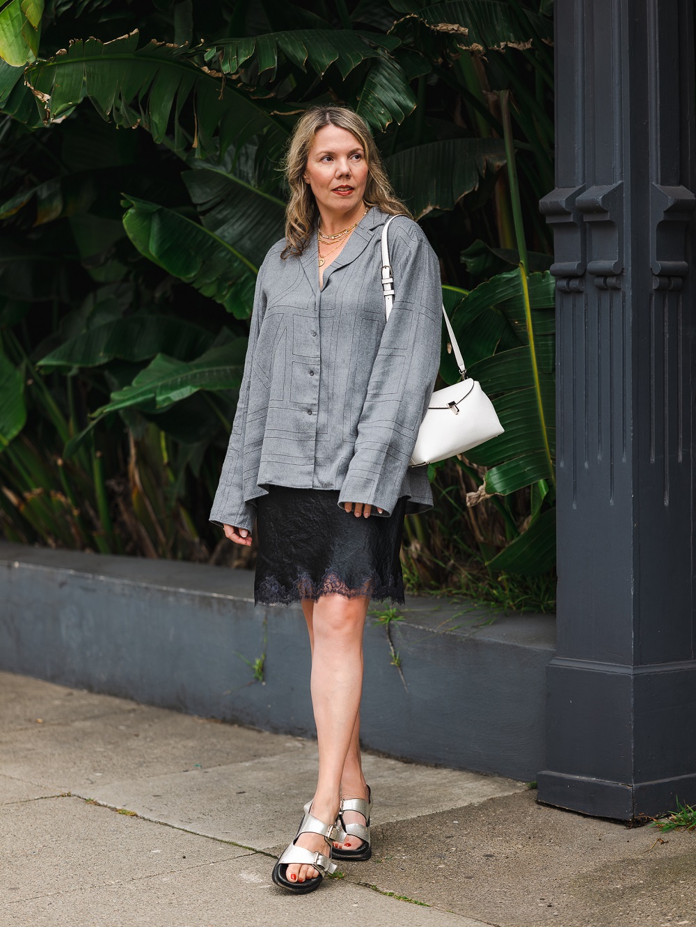A J.Crew dupe for the Dôen slip skirt