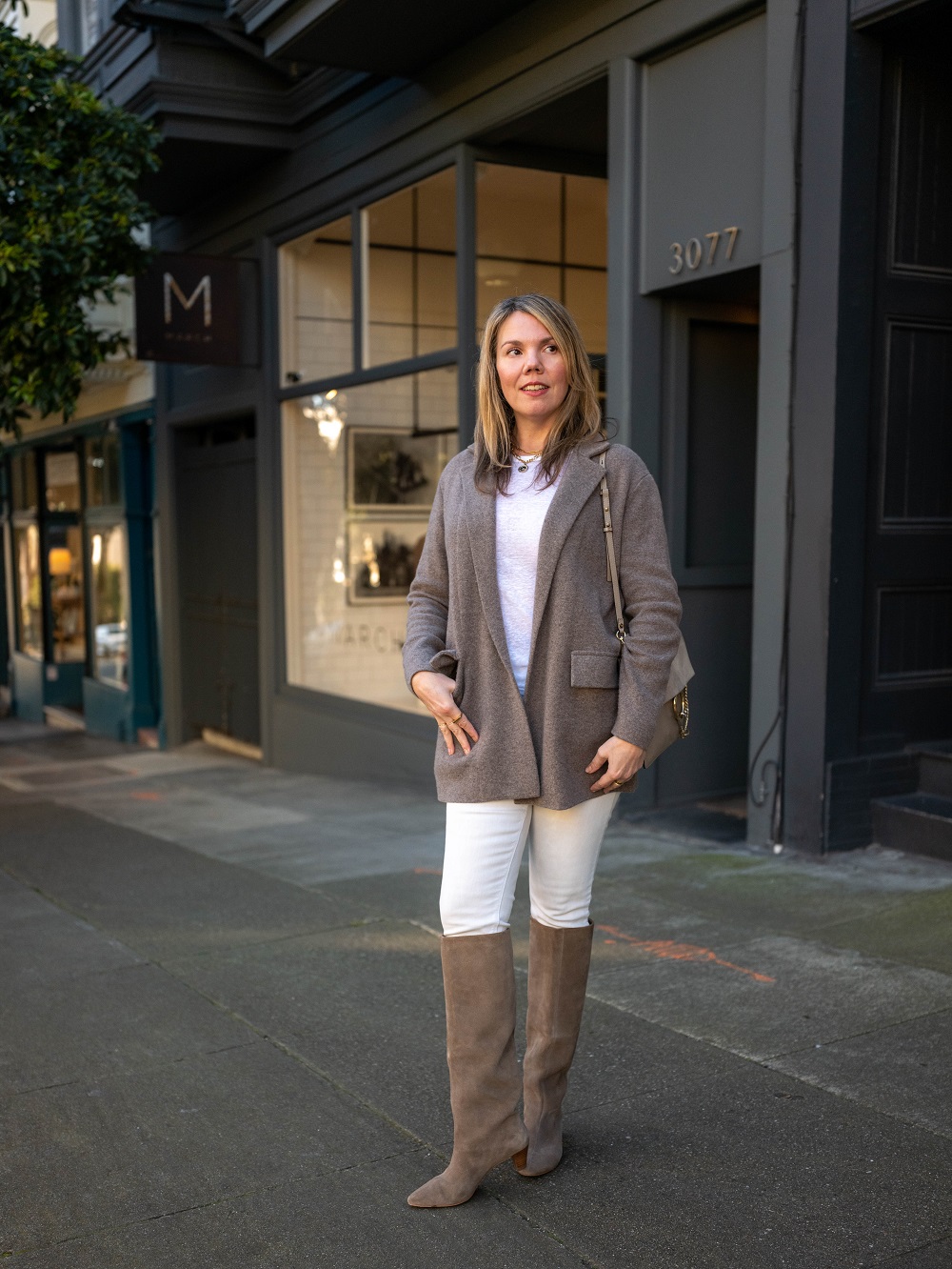 5 ways to wear white jeans in winter 5 ways to wear white jeans in winter